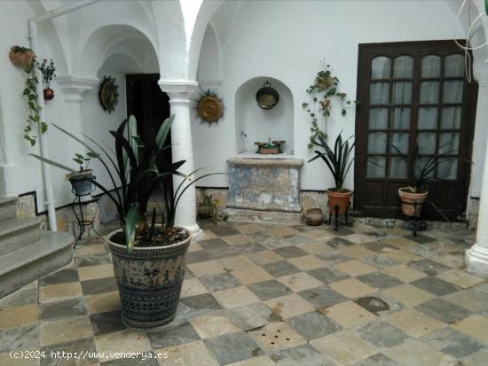 VENTA CASERIO EN ARCOS DE LA FRONTERA, ZONA CASCO ANTIGUO - CADIZ