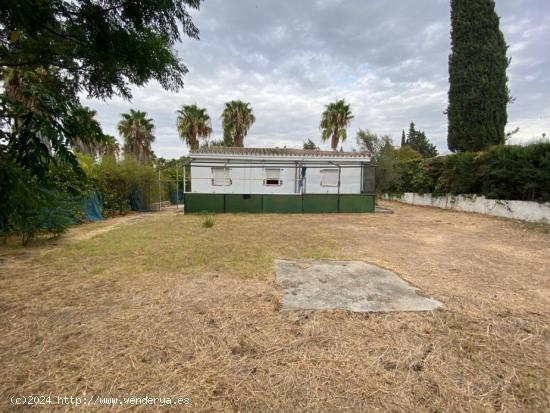 CHALET EN EL SANTISCAL PARA REFORMAR - CADIZ