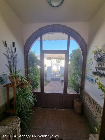  VENTA DE CHALET ZONA EL SANTISCAL - CADIZ 