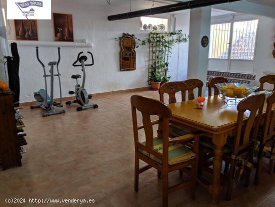 SE VENDE MAGNIFICO CHALET EN ARCHENA - MURCIA