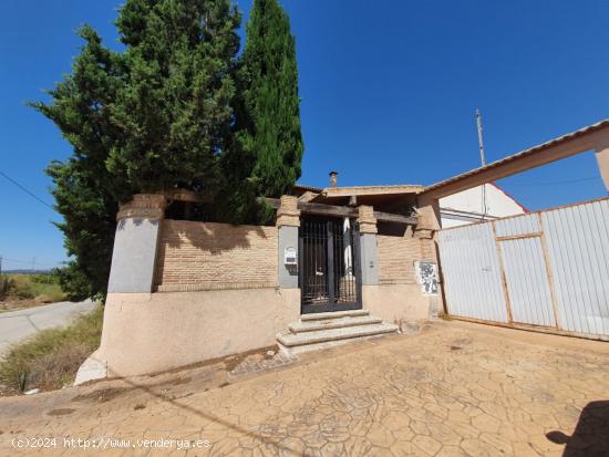 SE VENDE CHALET CON TERRENO EN LA MATANZA (FORTUNA) - MURCIA