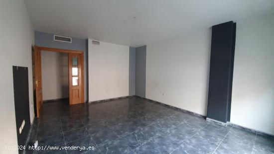 SE VENDE BONITO PISO EN ABARAN - MURCIA