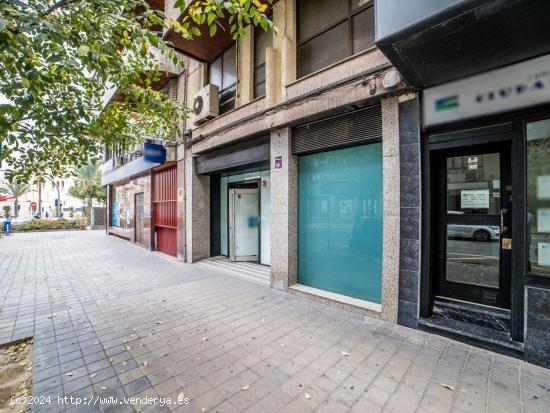 ESTUPENDO LOCAL A LA VENTA EN ALICANTE - ALICANTE