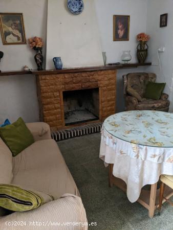 Se vende amplia casa en el centro de Archena - MURCIA