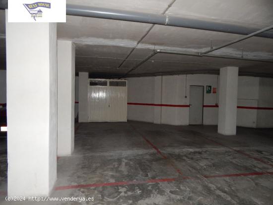 SE VENDE PLAZA DE GARAJE AMPLIA CON TRASTERO EN SAN JOSE!!! - VALENCIA