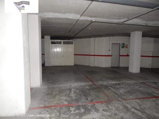 SE VENDE PLAZA DE GARAJE AMPLIA CON TRASTERO EN SAN JOSE!!! - VALENCIA