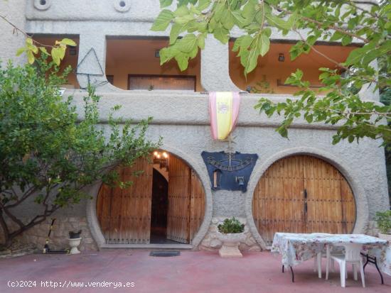  OPORTUNIDAD CHALET CON MUCHO ENCANTO EN ONTINYENT - VALENCIA 