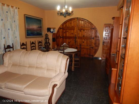 OPORTUNIDAD CHALET CON MUCHO ENCANTO EN ONTINYENT - VALENCIA