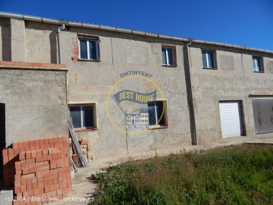 OPORTUNIDAD DE DOS CASAS DE CAMPO PARA REFORMAR EN ONTINYENT - VALENCIA