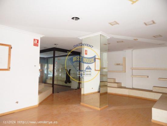 AMPLIO LOCAL COMERCIAL CON EXCELENTE UBICACIÓN EN ONTINYENT - VALENCIA