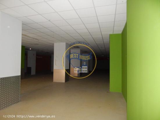 AMPLIO LOCAL COMERCIAL EN VENTA O ALQUILER EN ONTINYENT - VALENCIA