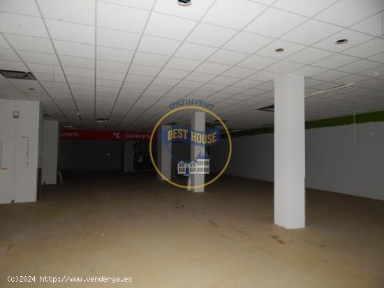 AMPLIO LOCAL COMERCIAL EN VENTA O ALQUILER EN ONTINYENT - VALENCIA