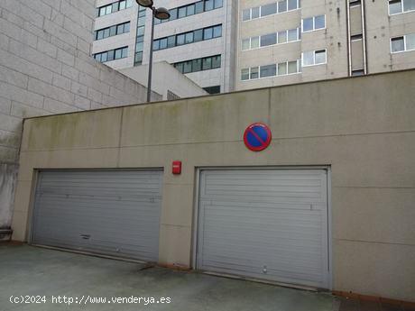 PLAZA DE GARAJE EN LA ZONA DE RESTOLLAL - A CORUÑA