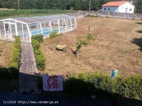 CASA EN MARANTES CON TERRENO - A CORUÑA