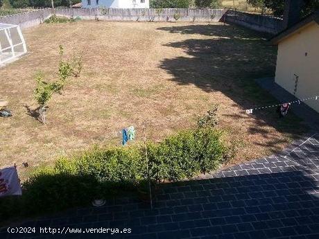 CASA EN MARANTES CON TERRENO - A CORUÑA