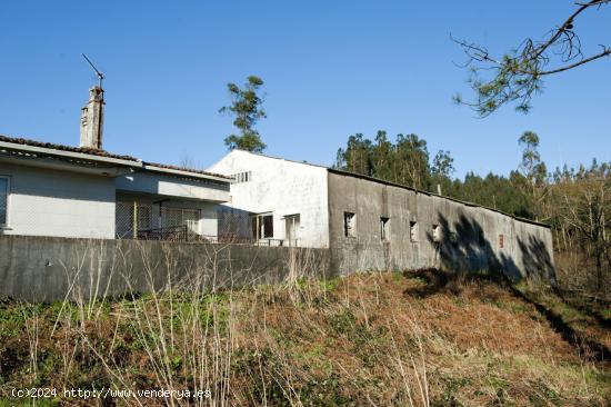 CASA CON NAVE INDUSTRIAL EN EL ROMAÑO - A CORUÑA