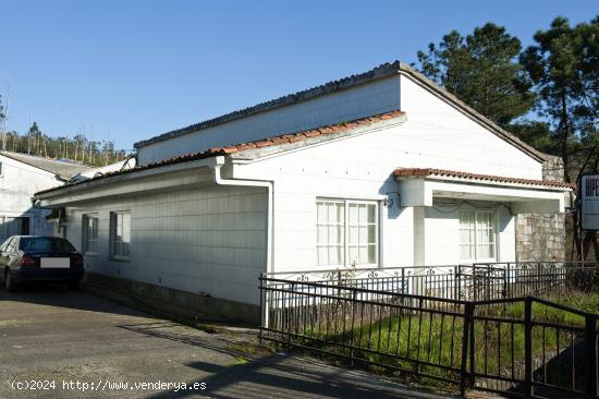 CASA CON NAVE INDUSTRIAL EN EL ROMAÑO - A CORUÑA