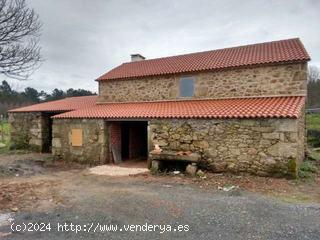 CASA DE PIEDRA EN PROCESO DE REFORMA - A CORUÑA