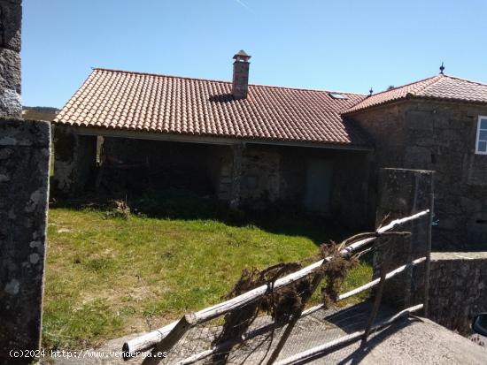 CASA PARA REFORMAR EN QUINTILLAN, FORCAREI - PONTEVEDRA