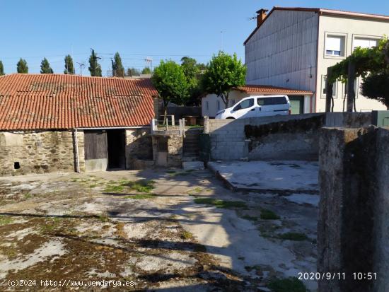 CASA DE PIEDRA PARA RESTAURAR EN SU TOTALIDAD - A CORUÑA