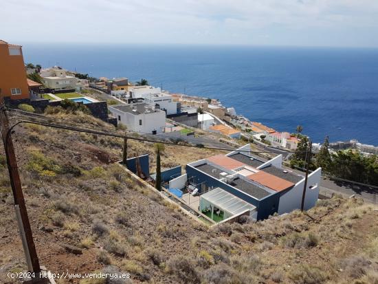 Se vende parcela urbana con proyecto y licencia en Tabaiba media - SANTA CRUZ DE TENERIFE