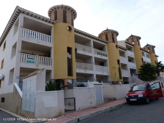 APARTAMENTO CERCANO A CAMPO GOLF VILLAMARTIN - ALICANTE