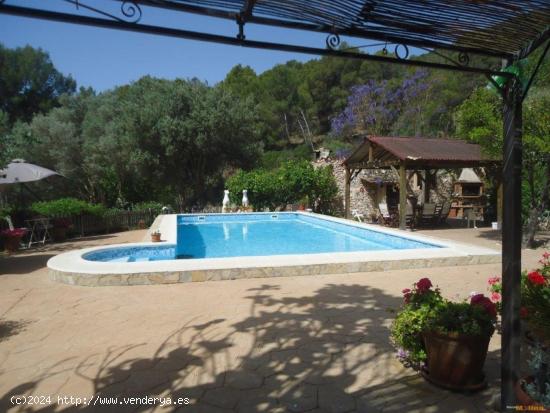 FINCA  EN VENTA EN GÉNOVA - BALEARES