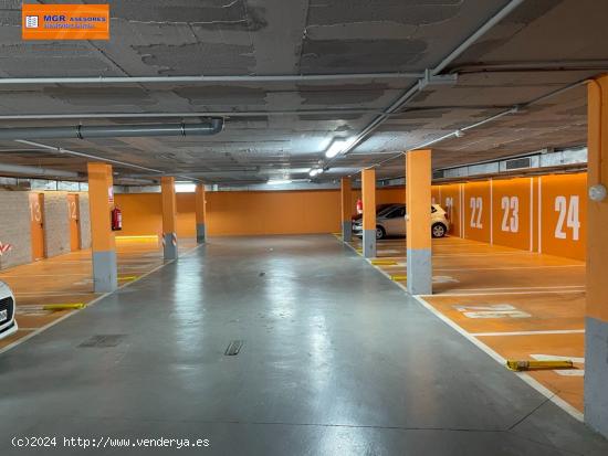 PLAZA DE GARAJE AMPLIA PARA COCHE Y MOTO EN ROTONDA CONSERVATORIO - BALEARES