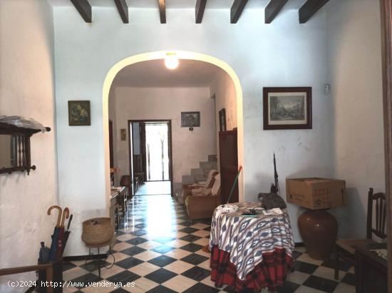  CASA TÍPICA MALLORQUINA CON GARAJE, CASETAS ADICIONALES Y JARDÍN. - BALEARES 