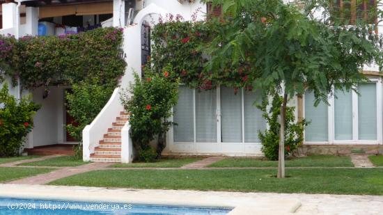 APARTAMENTO MUY BONITO EN URBANIZACIÓN MUY - ALICANTE