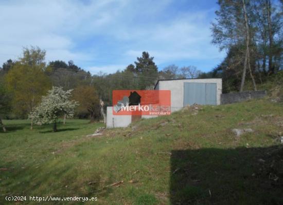 SE VENDE FINCA RUSTICA CERCA DE LA CARRETERA SANTIAGO - LUGO