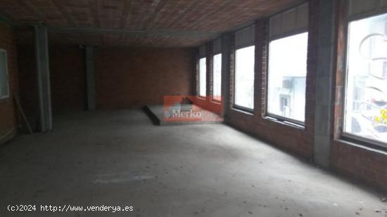 OCASIÓN!!!SE VENDE BAJO COMERCIAL MUY CERCA DEL CENTRO!!! - LUGO