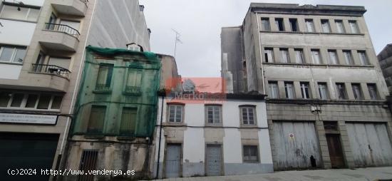  SE VENDE EDIFICIO PARA REFORMAR EN RÚA SANTIAGO - LUGO 