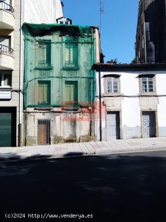 SE VENDE EDIFICIO PARA REFORMAR EN RÚA SANTIAGO - LUGO