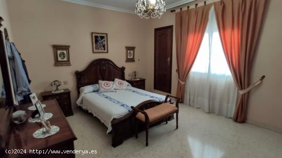 Nave con vivienda a la venta - CORDOBA