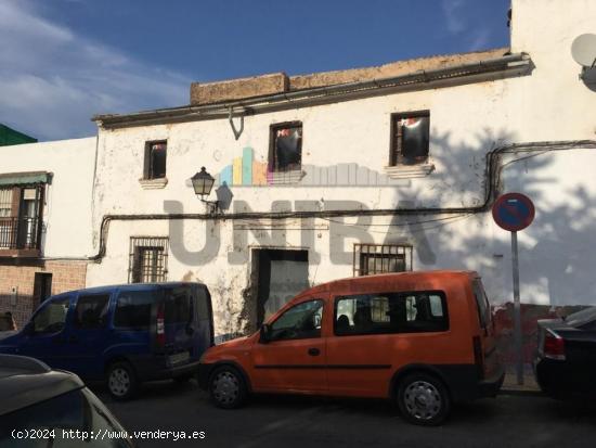 VIVIENDA PARA REHABILITAR EN CASCO ANTIGUO - BADAJOZ