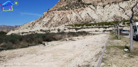  TERRENO RUSTICO EN VENTA DE 527 METROS A LA ENTRADA DE ARCHENA - MURCIA 