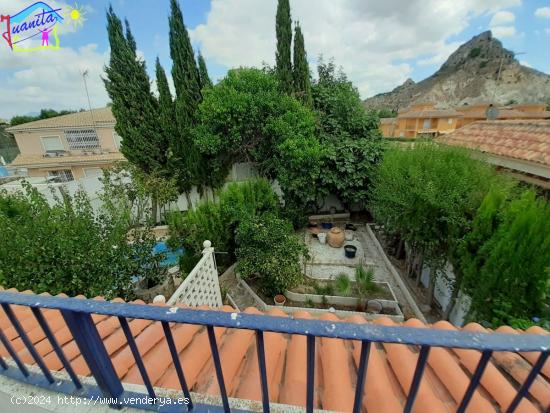 ESPECTACULAR CHALET L  CON ZONA DE JARDIN Y PISCINA EN ARCHENA-ZONA RIOSOL- - MURCIA