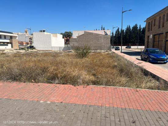  SOLAR  DE 460 M2 A DOS CALLES ESQUINA EN VENTA PAGO BARRANCO ARCHENA - MURCIA 