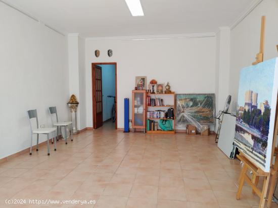 VENTA LOCAL COMERCIAL / DESPACHO EN BENIMAMET - VALENCIA