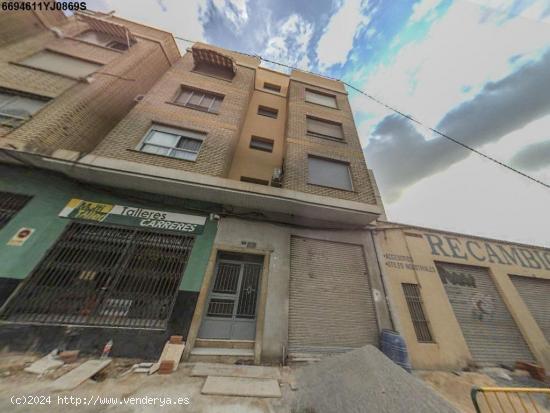 LOCAL COMERCIAL EN ALQUILER - VALENCIA