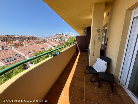  ¡Fantástico piso en venta en la mejor zona de Los Pacos! - MALAGA 