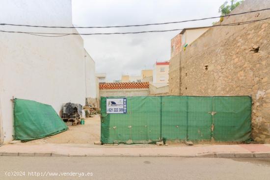 AMPLIO TERRENO URBANO EN SAN BARTOLOMÉ (ORIHUELA). - ALICANTE