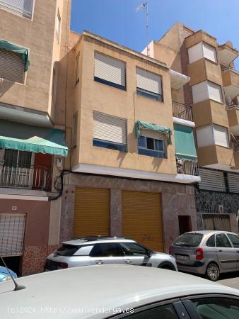  Edificio en venta en el centro de Santa Pola - ALICANTE 