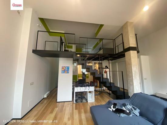 En Burgos. Zona sur. Se vende exclusivo loft en dos plantas. - BURGOS