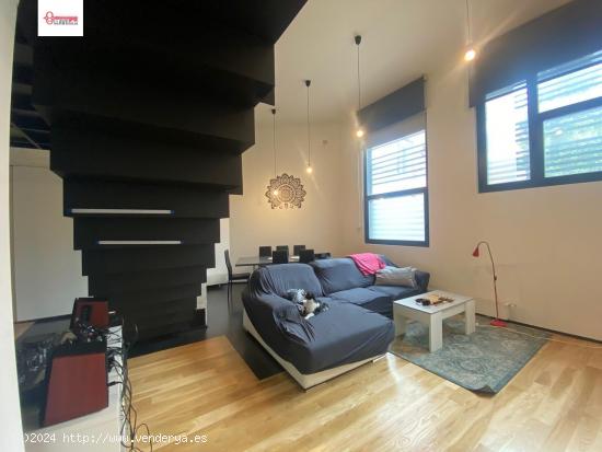 En Burgos. Zona sur. Se vende exclusivo loft en dos plantas. - BURGOS