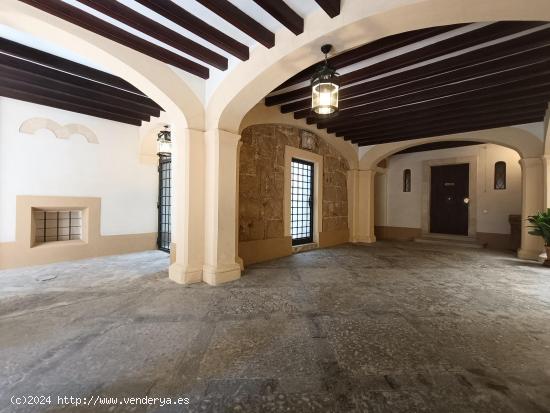 Despacho señorial en el centro histórico de Palma - BALEARES