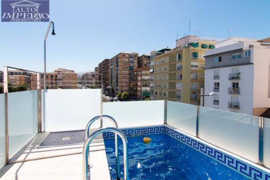 CASA NUEVA CON PISCINA EN AVENIDA AMERICA - GRANADA