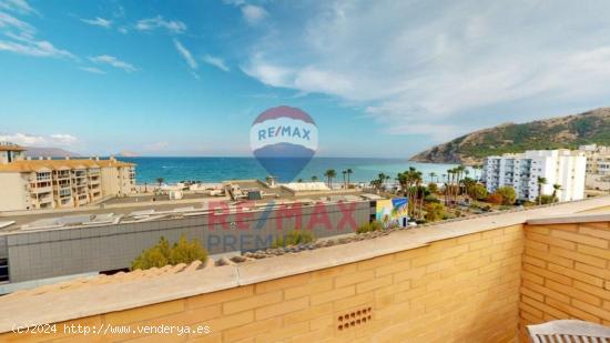 Paquete de 3 áticos con vistas despejadas al mar, y un local comercial - ALICANTE