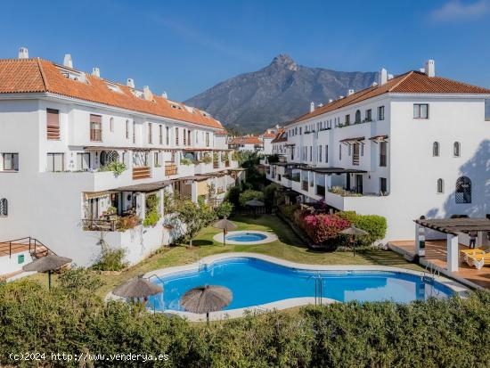 ENCANTADOR APARTAMENTO EN MARBELLA - MALAGA